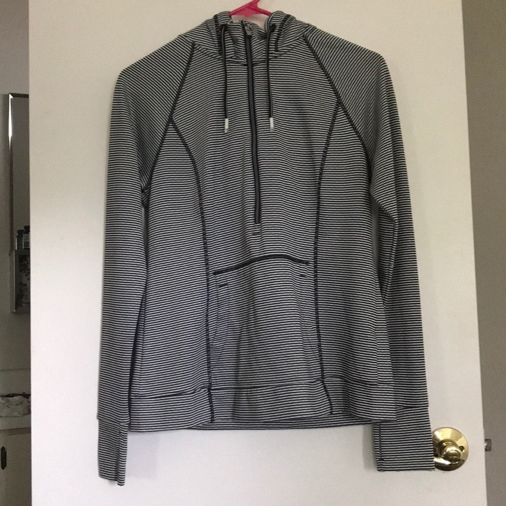 Athletic jacket